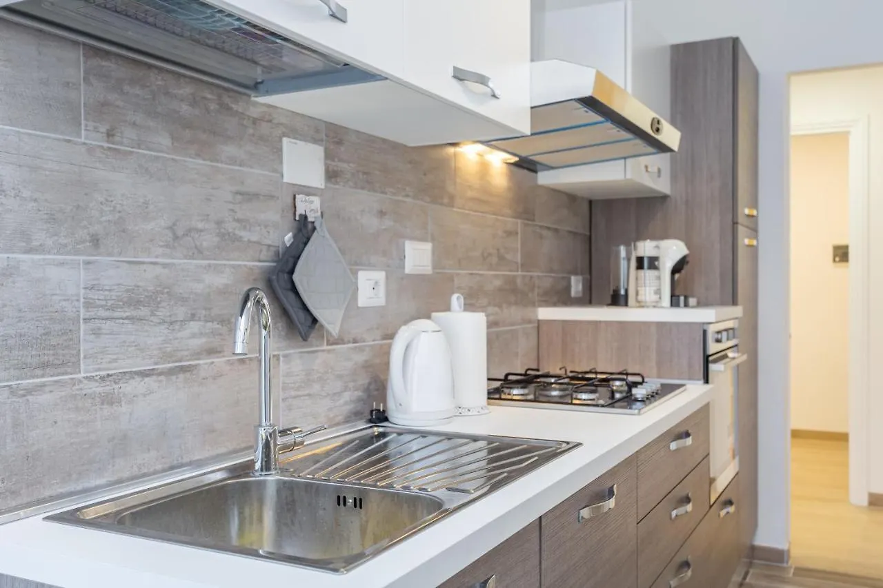 St Peter Cozy 2 Bdr Apartment With Garage Rome